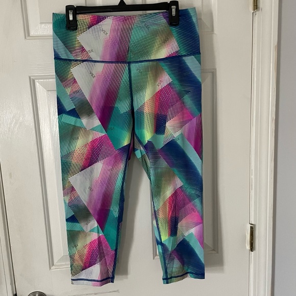 VSX Victoria's Secret Sport Knockout Crop Neon Abstract Geo Print - Picture 2 of 4